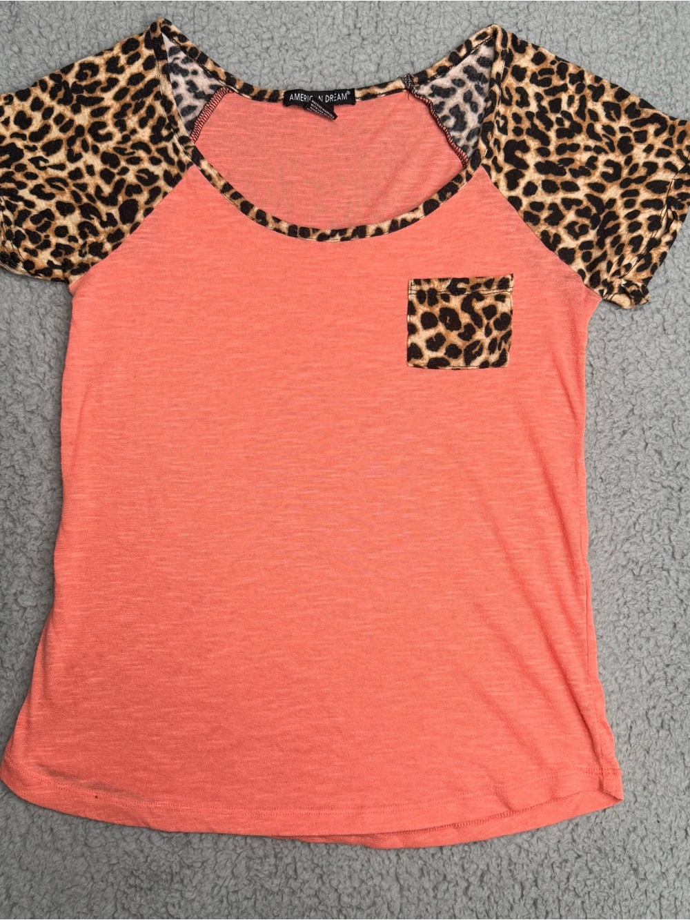 American Dream coral leopard print raglan tee pocket top Y2K casual size S